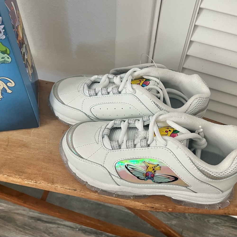 Vintage Brand New Pokemon Kids Sneakers - Picture 4 of 13